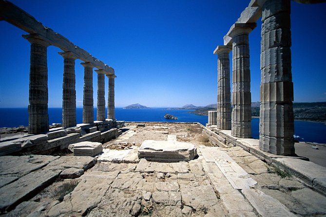 Temple of Poseidon sunset @ Cape Sounio (And dinner time) - Lake Vouliagmeni offers a quieter half-hour stop