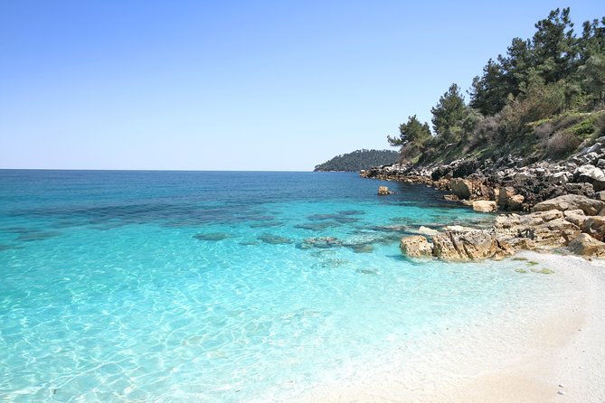 Thassos Boat Trip - How crowded might the boat feel?
