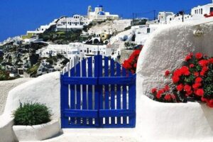 The Best of Santorini: 5-Hour Private Guided Tour of the Island - Oia’s Blue-Domed Views: One Hour That Actually Works