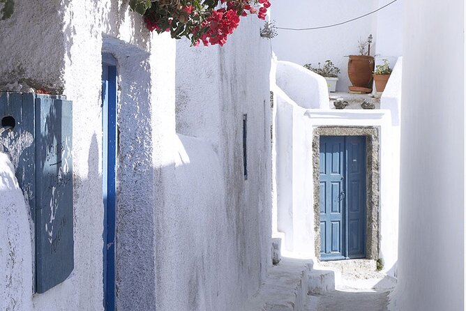 The Highlights of Santorini on a Mini Bus Daily Sunset Tour - Pyrgos and the Venetian castle ruins