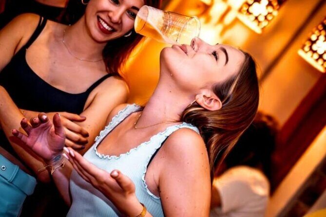 The Original Athens Pub Crawl - Timing in Athens: Why a 10:00 pm Crawl Makes Sense
