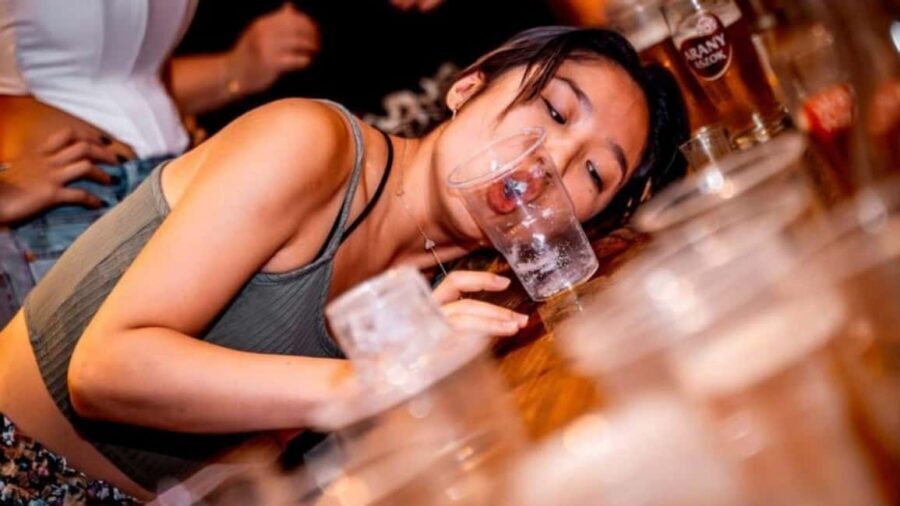 The Original Athens Pub Crawl With VIP Club Entry - The Bar-to-Club Route in 3 Hours: What Each Stop Usually Feels Like