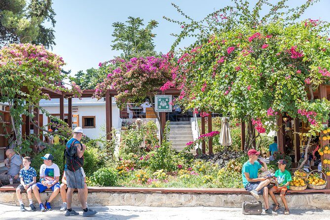 The Palace of Knossos with Skip-the-Line Ticket - Mythology and Minoan life: the details that make it click