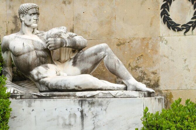 Thermopylae and Delphi Private Full-Day Tour from Athens - Delphi Archaeological Museum: what to prioritize in one hour