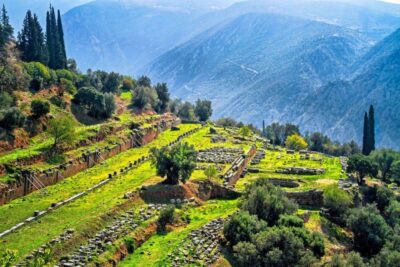 Thermopylae, Meteora and Delphi Full Day Tour - Thermopylae and the story of Leonidas