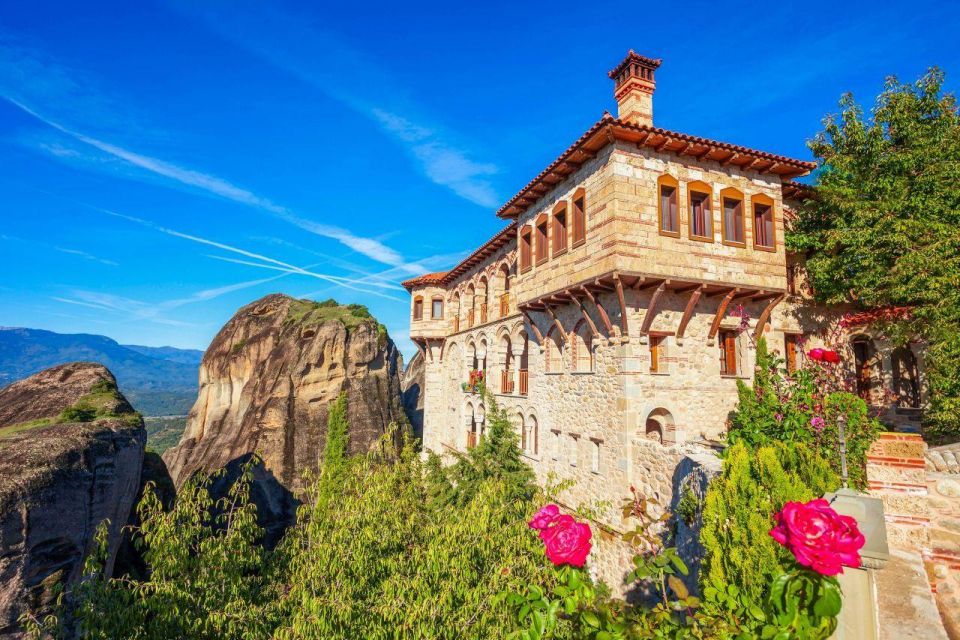 Thermopylae, Meteora and Delphi Full Day Tour - A Mercedes ride for a very long day