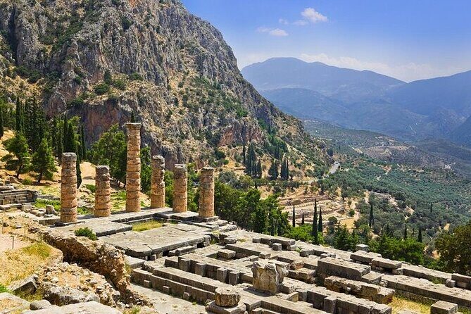 Thermopylae The battle of the 300 Spartans & Delphi Day Tour - Delphi’s Oracle World: Apollo, Pythia, and the Big UNESCO Ruins