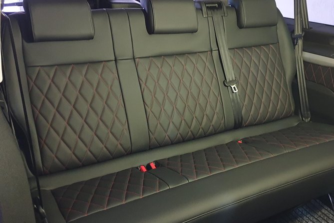 Thessaloniki Airport Transfer Taxi-Minivan-Minibus - The driver adds a small local touch