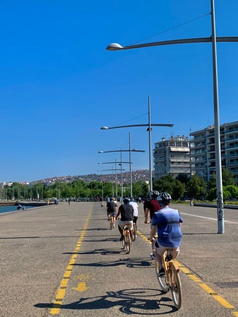 Thessaloniki: Bike Tour - White Tower to Navarinou Square: the quick photo rhythm
