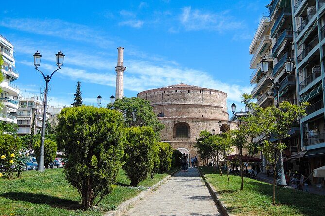 Thessaloniki Bike Tour, the best way to explore the city - The Greek Agora and Roman Forum coffee break: where you slow down