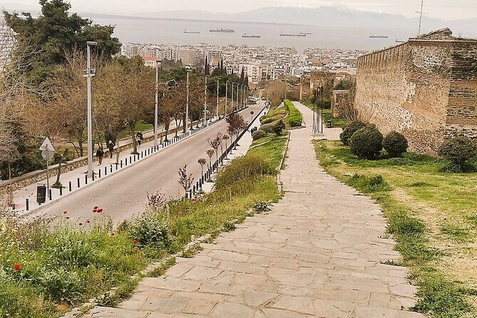 Thessaloniki Old Town Mythology & Nature Walking Tour - Stop 4: Ano Poli on stone pavements—views, paths, and nature stories