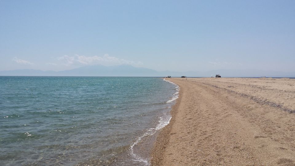 Thessaloniki: Private Mountain and Beaches SUV Safari - A small gorge and a short walk to the waterfall