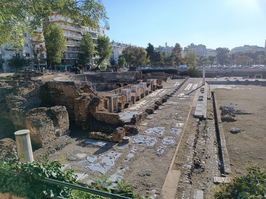 Thessaloniki : Private Welcome Walking Tour with a local - What private guiding adds