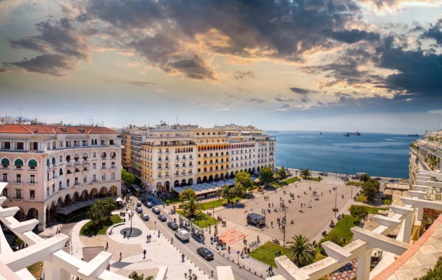Thessaloniki: Self-Guided Audio Walking Tour & Narrative - Getting oriented: Alexander the Great to the harbor