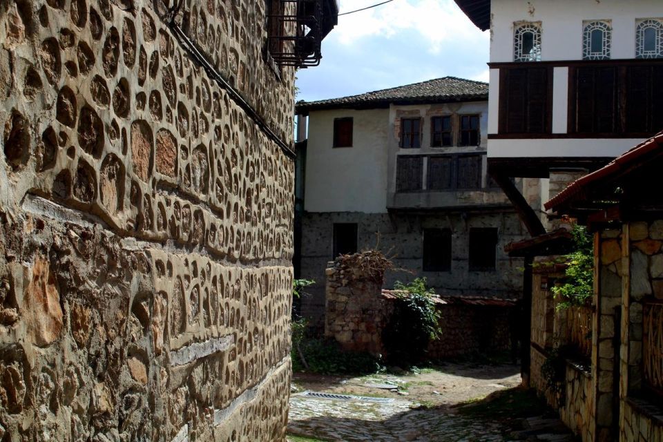 Thessaloniki: Small Group Day Trip to Siatista & Kastoria - Key points to know before booking