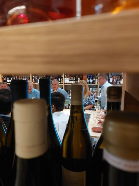 Thessaloniki: Small-Group Wine Tasting Tour with Appetizers - Stop 2: Mixing flavors with two whites (and real guidance)