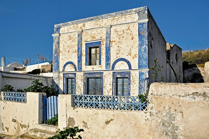 Thirassia Island: 6hr Private Tour with Lunch from Santorini - The 20-minute boat ride from Ammoudi Bay