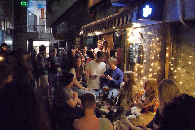 Thursday & Friday Night Pub Crawl for Professionals in Athens - What $25 really gets you