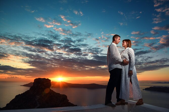 Timeless Memories: Your Exclusive Santorini Photo Session - What Chris and Agapi add to the experience