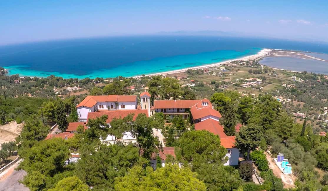 Traditional Lefkada - Panagia Faneromeny and its quiet courtyard