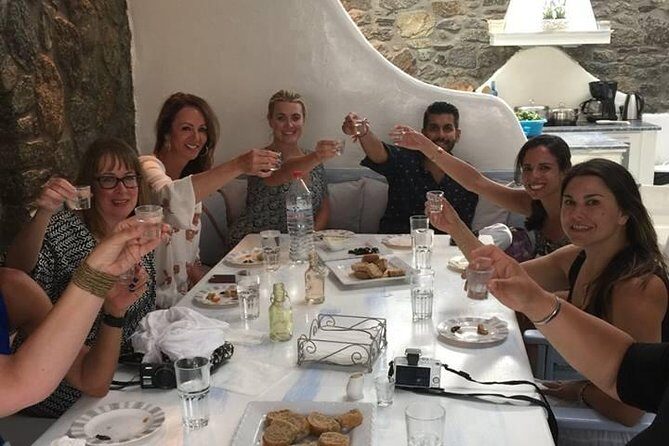 Traditional Lunch or Dinner with Drinks in Mykonos - Group Size Matters: Conversation, Seating, and the Surprise Factor