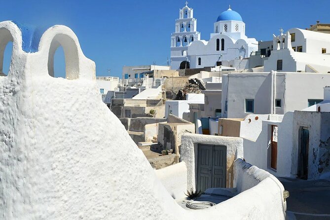Traditional Villages & Akrotiri Excavations: Private Tour - Pyrgos and its Venetian hilltop castle