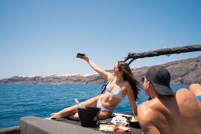 Unique Half-Day Private Motor Boat Cruise in Santorini - Aspronisi White Island and Thirassia’s Fishermen Tempo