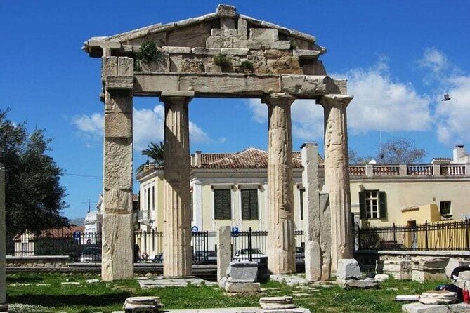 VIP Private Guided Tour of Athens Acropolis & Plaka in a Sidecar - Plaka’s Cobblestones and Courtyard Energy: A Photo Stop You’ll Actually Enjoy