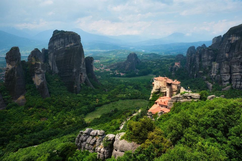 Visit Delphi & Meteora Monasteries Full Day Private Trip - Thermopylae adds a sharp military story