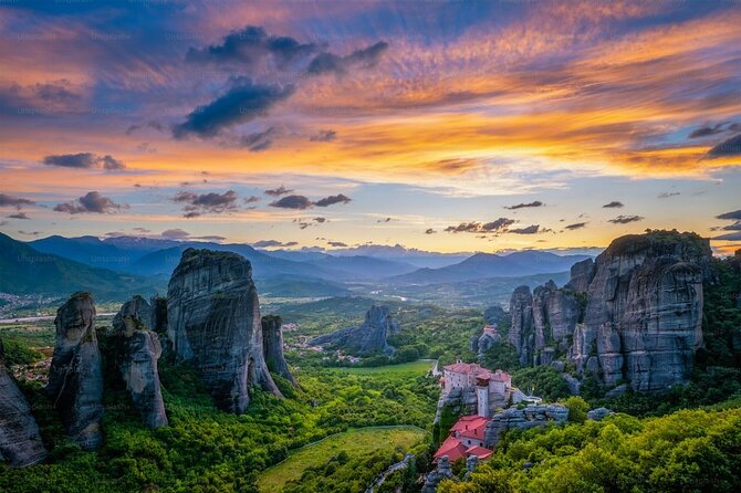 Visit Delphi & Meteora Monasteries Luxury Private Tour FromAthens - Why this private day from Athens is so ambitious