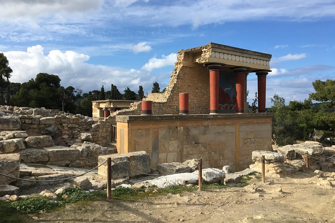 Visit Knossos palace (Tour & Skip-the-Line Ticket) - Skip-the-line entry and the real value of $106.94