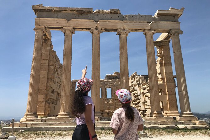 Visit of the Acropolis with an official guide in Spanish - Meeting at 8:30 and walking uphill
