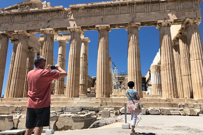 Visit of the Acropolis with an official guide in Spanish - The Parthenon: more than perfect columns