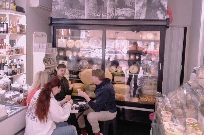 Walking “Food tasting tour” in the town of Chania - Meeting points and the route flow: start here, end there