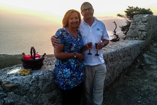 Wine Tasting and Romantic sunset in Monolithos - Seven hours on the road: what the timing means