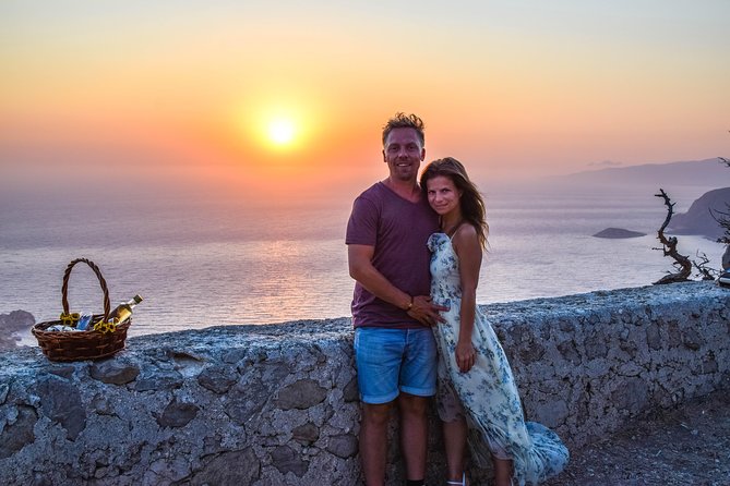 Wine Tasting and Romantic sunset in Monolithos - Practical details that can affect your evening