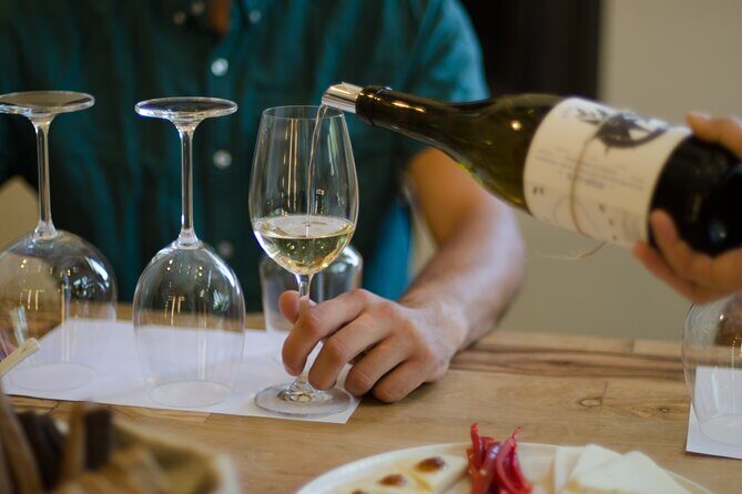 Wine Tasting: Meet the Cretan Vineyard at West Chania - The tasting flow: five wines plus a guided winemaking story