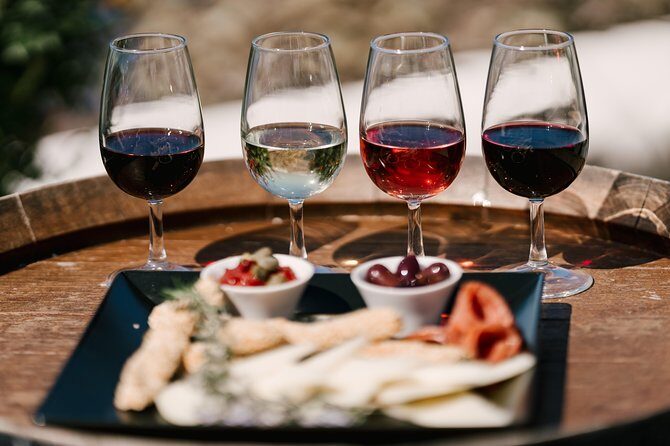 Wine Tour Santorini - COVID and comfort: what to plan for on the bus and indoors