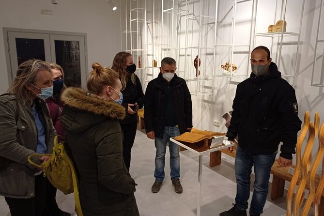 Woodcarving Workshop in Santorini - A hands-on hour at Xylo Wood Design