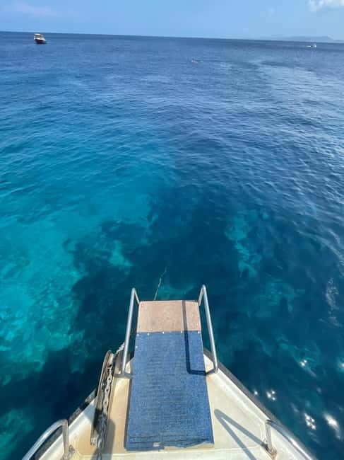 Zakynthos Boat Tour: Shipwreck & Blue Caves Original - The guide and boat team: local, fluent, and organized