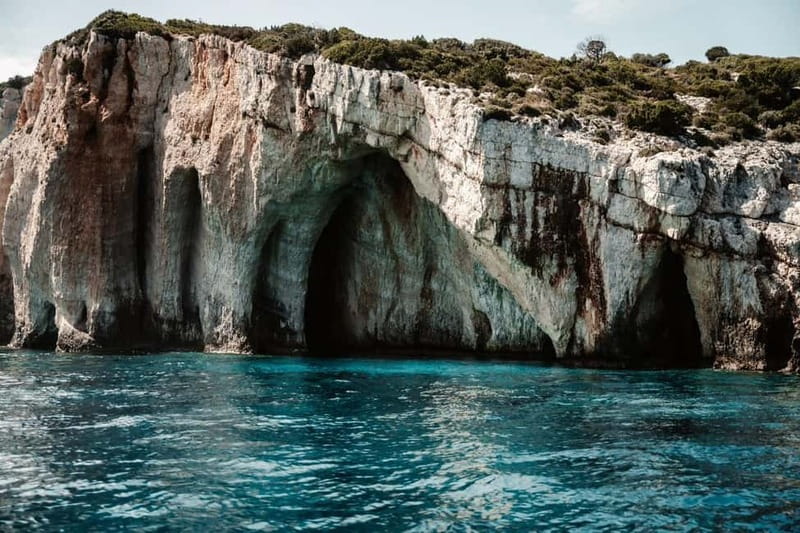 ⏱️ Zakynthos Full day tour of Shipwreck, Blue Caves, Xigia - What to pack for six hours