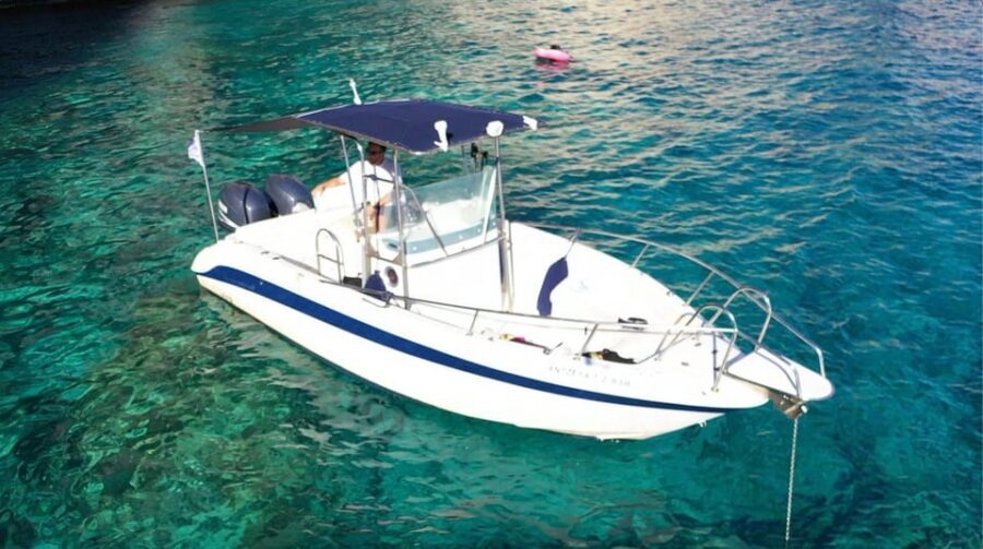 Zakynthos: Guided Boat Tour to Turtle Island with Swimming - Why Turtle Island on Zakynthos works best from a small boat