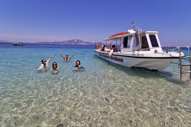 Zakynthos Half Day Tour to the Turtle Island, Cameo & Keri Caves - Loggerhead turtles and Marathonisi: the star combo