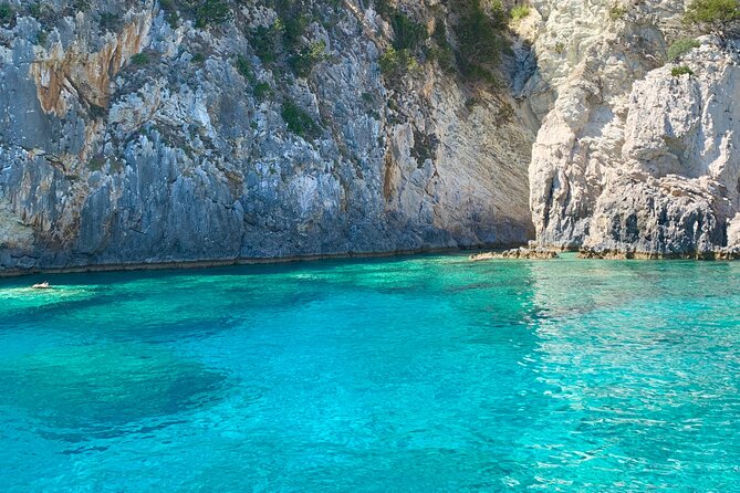 Zakynthos Rent Hire and Drive Your Own Speed Boat - Food, drinks, and the included cool box