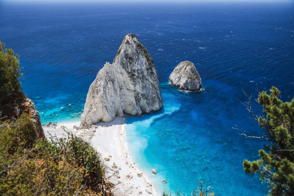 Zakynthos: Small boat trip to Keri, Mizithres & Marathonisi - Mizithres brings the dramatic coastal views
